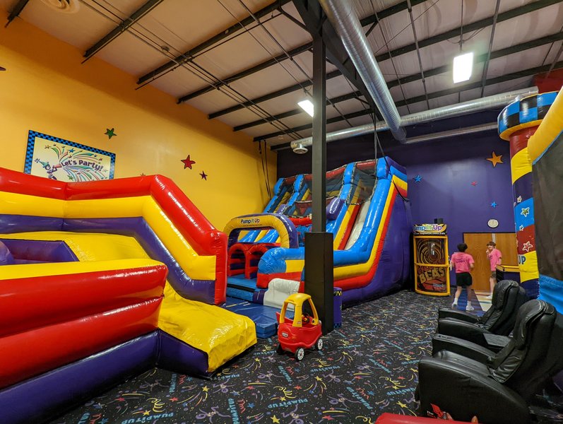 Pump It Up Urbandale Kids Birthdays and More photo 3