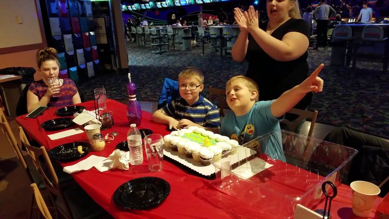Splitrocks Restaurant, Bar, Bowling & Banquets photo 2