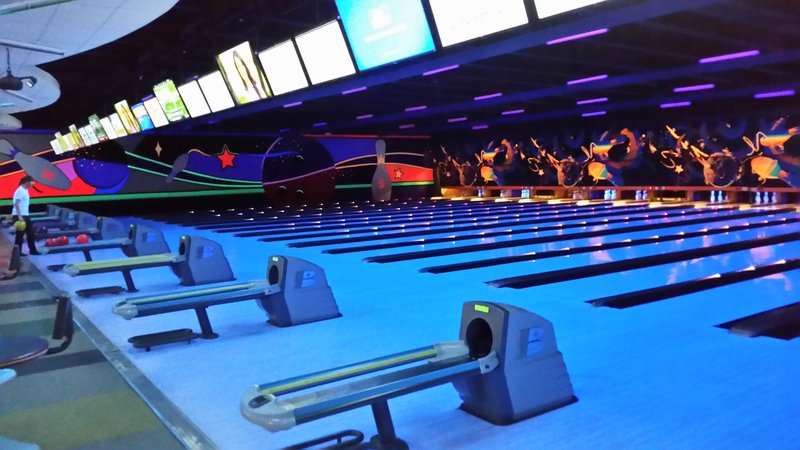 Splitrocks Restaurant, Bar, Bowling & Banquets photo 3
