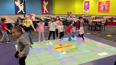 Chuck E. Cheese photo 2