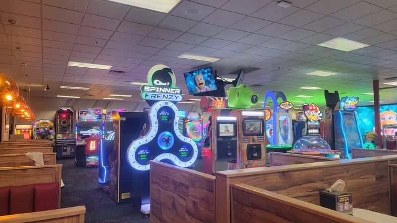 Chuck E. Cheese