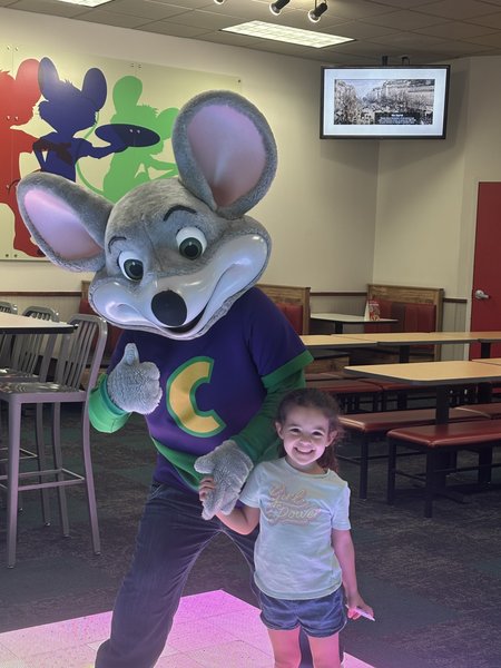 Chuck E. Cheese photo 4