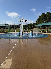 The White Oak Splash Pad photo 4