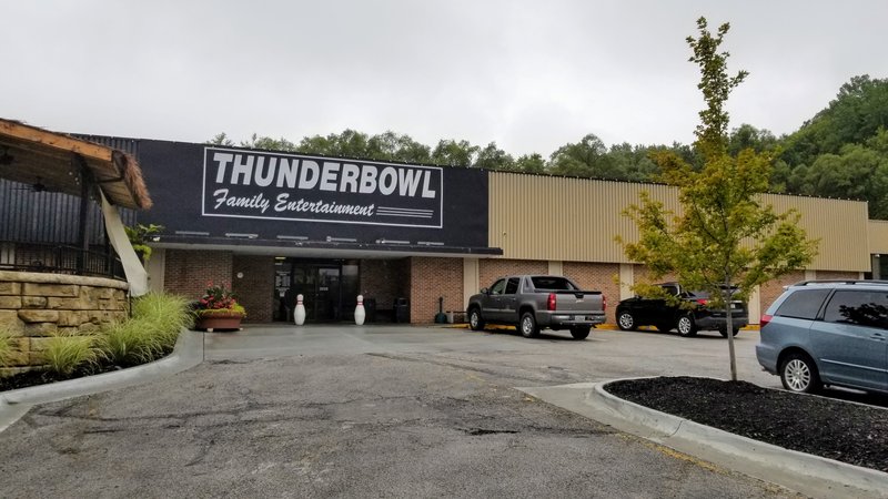 Bowlero Council Bluffs photo 4