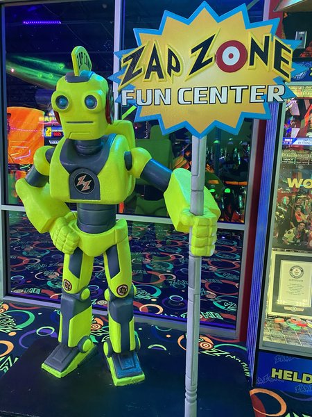 Zap Zone Glo-Golf photo 4