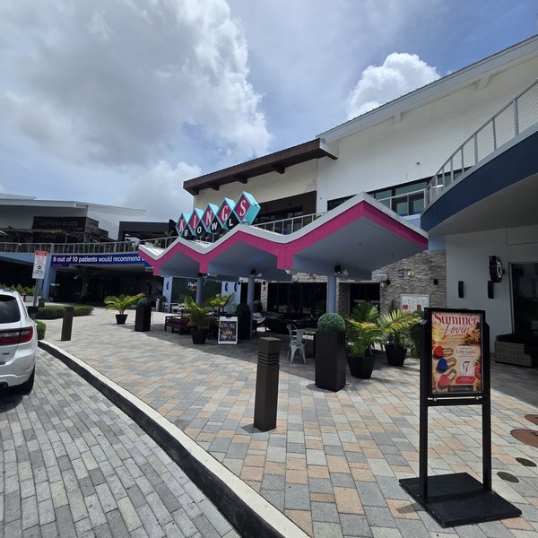 Kings Dining & Entertainment photo 3