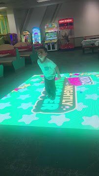 Chuck E. Cheese photo 2