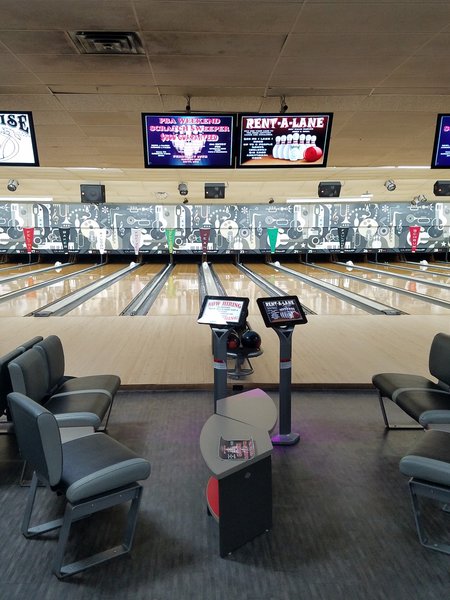 Paradise Lanes & FEC photo 3