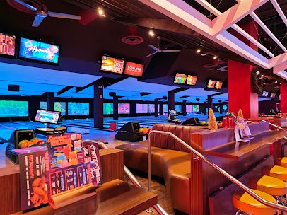 Bowlmor Cupertino photo 3