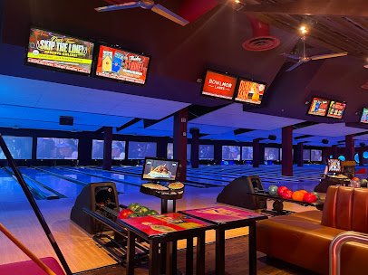 Bowlmor Cupertino photo 6