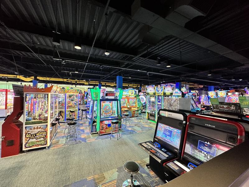 Round1 Bowling & Arcade Quail Springs Mall