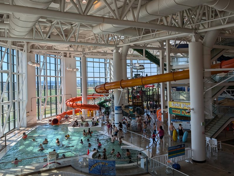 Wings & Waves Waterpark photo 4