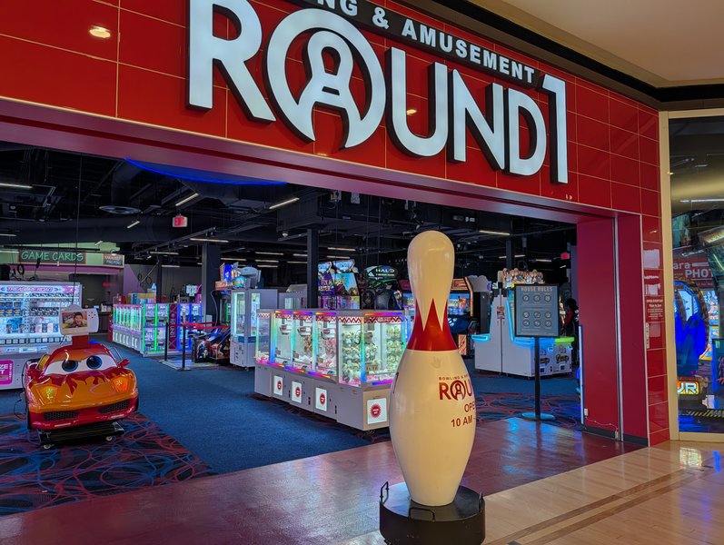 Round1 Bowling & Arcade Fox Valley Mall photo 3