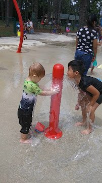 Long Leaf Park Splashpad photo 2