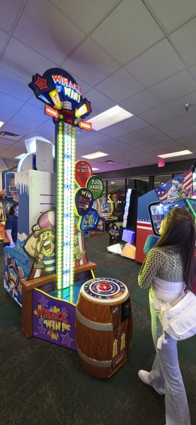 Chuck E. Cheese photo 4