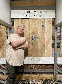 Lumberjack Attack Axe Throwing