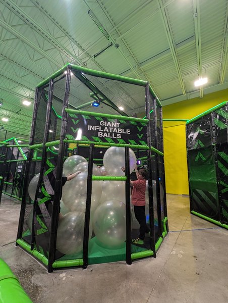 Launch Family Entertainment Novi photo 6