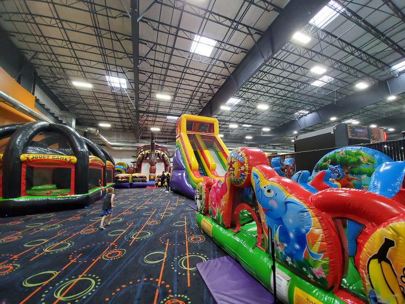 Arena Sports Mill Creek photo 3