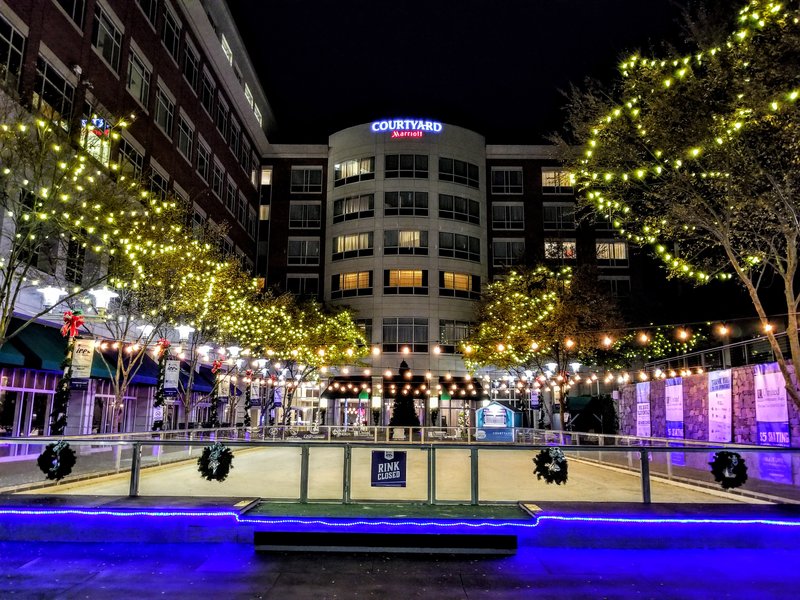 Ice on Main photo 5