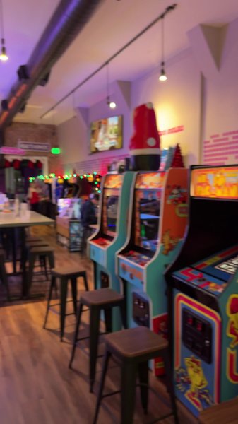 Pixels Arcade & Taproom photo 2