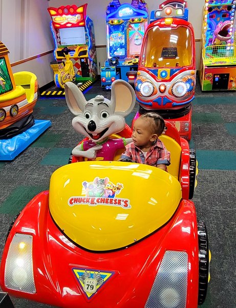 Chuck E. Cheese photo 3