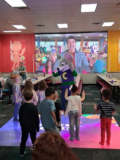 Chuck E. Cheese photo 5
