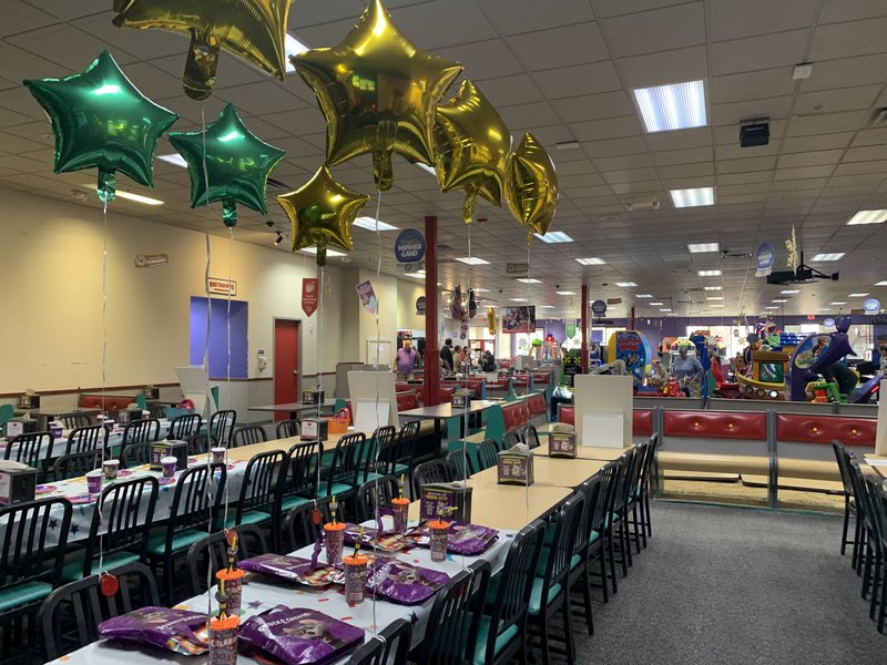 Chuck E. Cheese photo 3