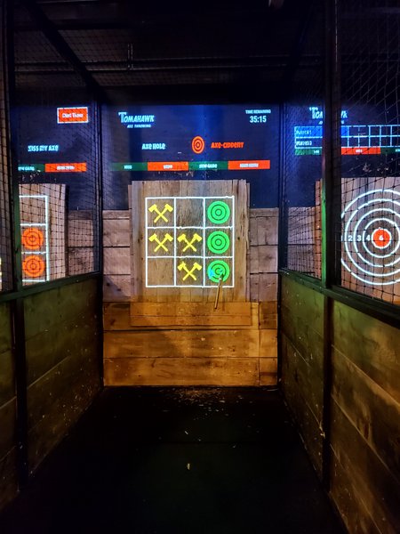 Tomahawk Axe Throwing photo 3