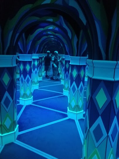 Backstage Mirror Maze photo 6