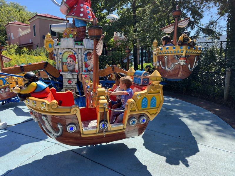 Pirates' Cove Children's Theme Park photo 3