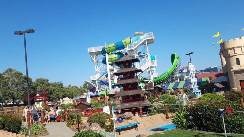 Roseville Golfland Sunsplash photo 2