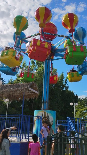 Paradise Park photo 2