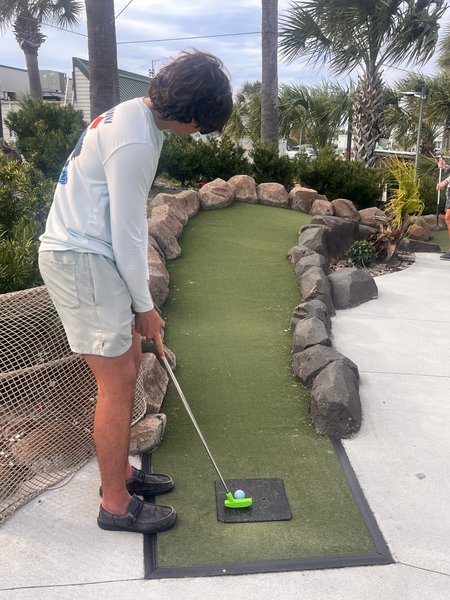 UFO Golf photo 3