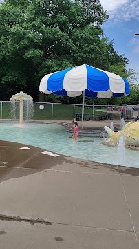 Highland Park Aquatic Center photo 2