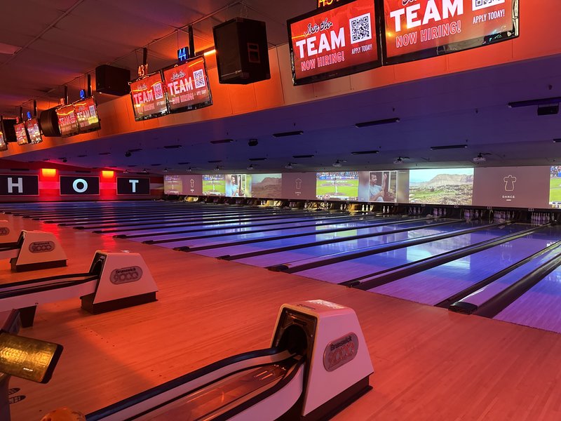 Bowlero Englewood photo 3