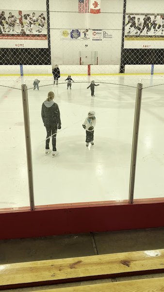 Cadillac Ice Arena photo 2