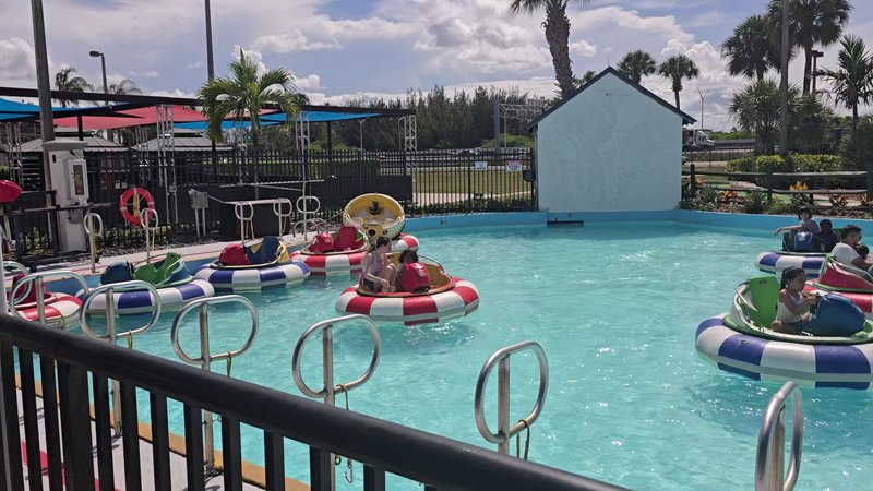 Boomers Boca Raton photo 2