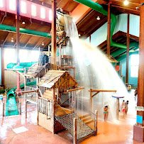 Splash Country Indoor & Outdoor Waterpark photo 3