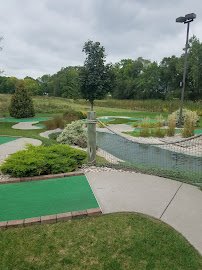 On The Fringe Mini Golf & Ice Cream photo 5