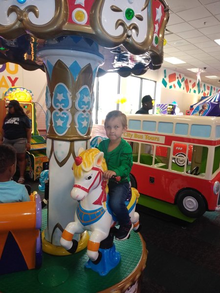 Chuck E. Cheese photo 3