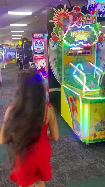 Chuck E. Cheese photo 2