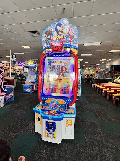 Chuck E. Cheese photo 5