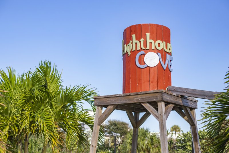 Lighthouse Cove Mini Golf