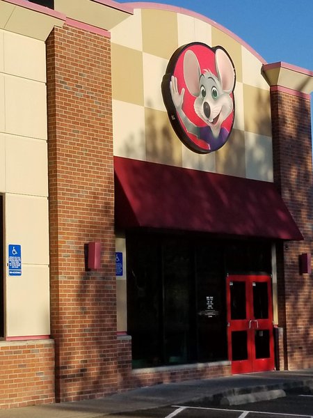 Chuck E. Cheese photo 4