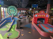 Puttshack - Edina photo 5