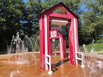 Round Hill Spray Park photo 2