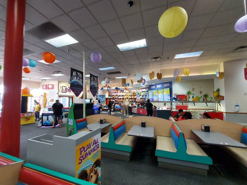Chuck E. Cheese photo 3