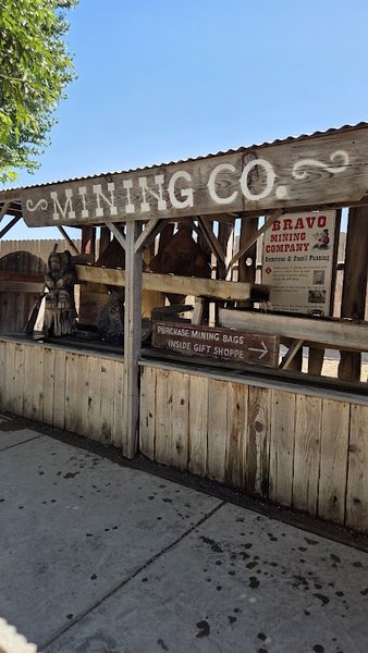 Bravo Farms Petting Zoo photo 6