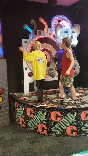 Chuck E. Cheese photo 2