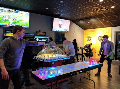 Bogeys Sports Bar & Mini Golf photo 4